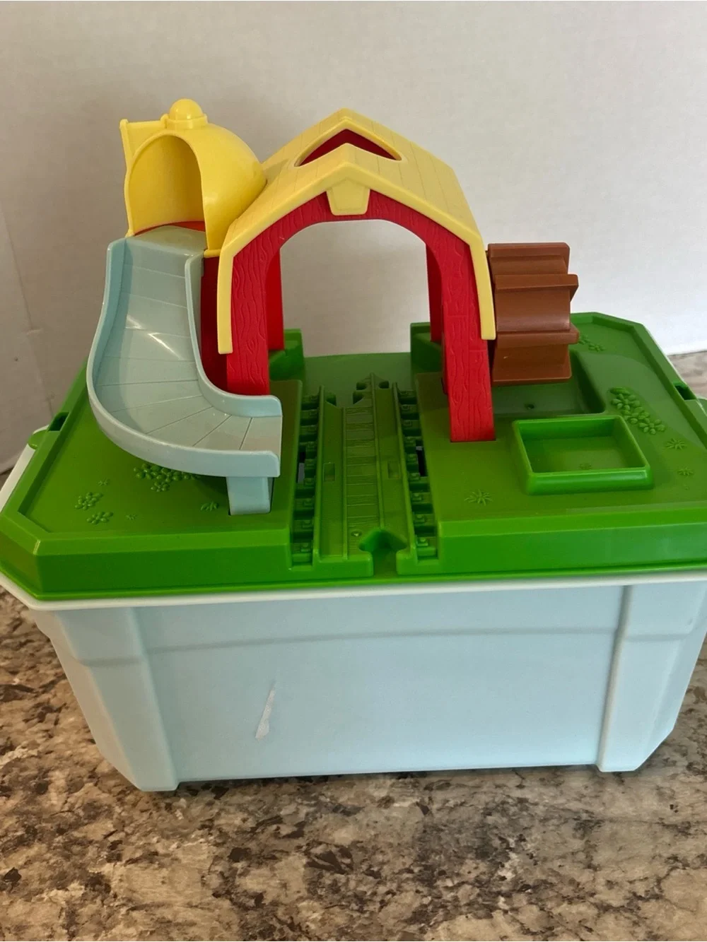 Mighty Express Adventure Bucket Farm Station Farmer Faye Netflix